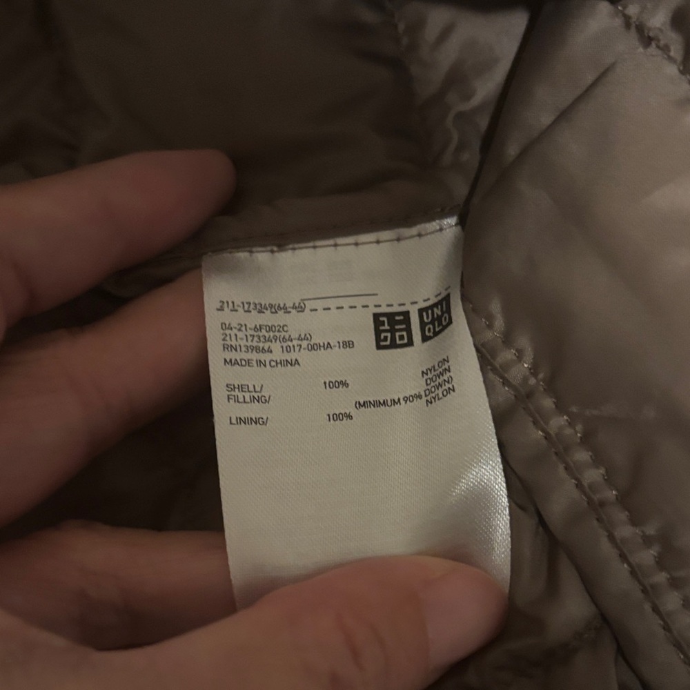 Uniqlo Women's Tan Down filled Puffer Vest - Picture 2 of 4